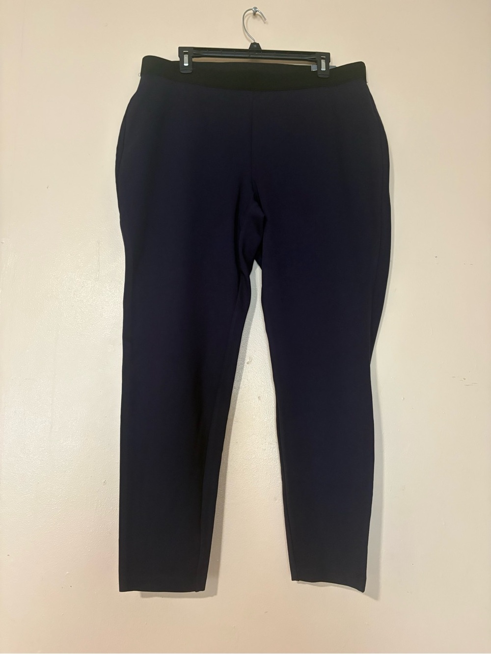 Talbots Navy Ponte Cropped Pull-On Pants